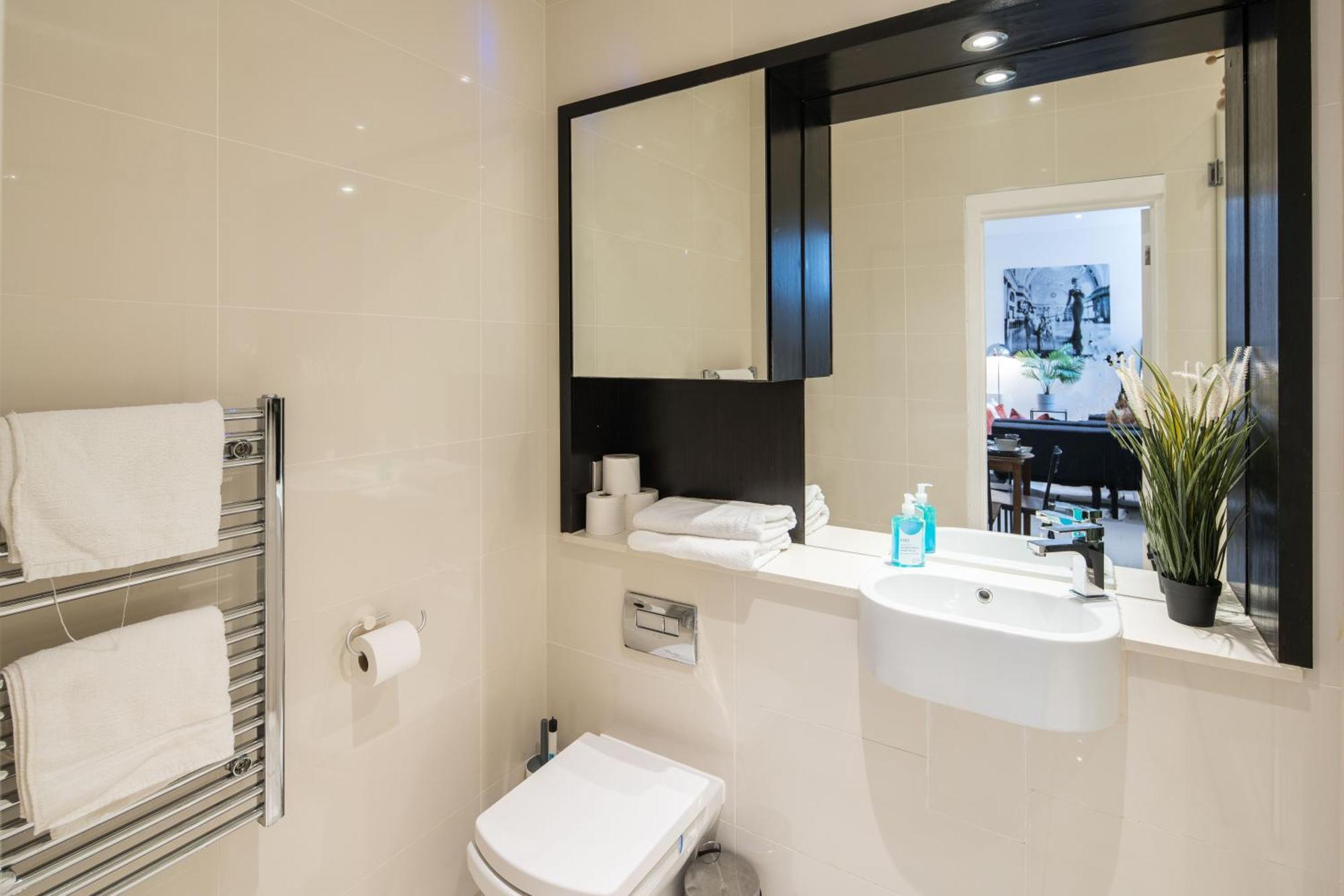 Al Central-Soho-Chinatown-Coventgarden-Cozy-Onebed Apartment London Ngoại thất bức ảnh